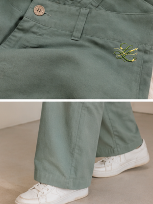 Linen Trousers – Green, close-up